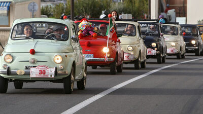 Bu da otomobil güzellik yarışması!