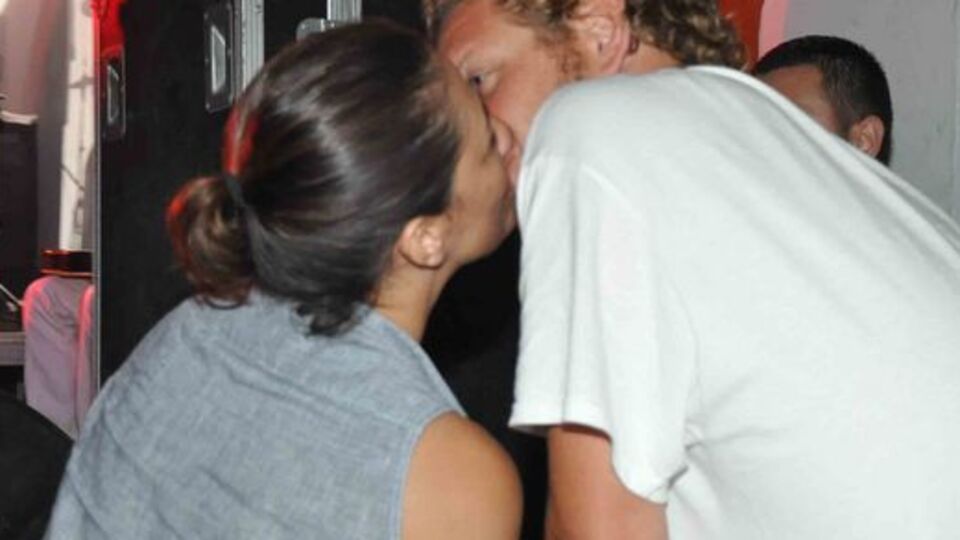 Evliliği 'Yumruk' bitirdi