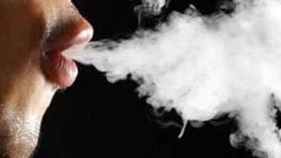 Düzenli sigara içenlere kötü haber!