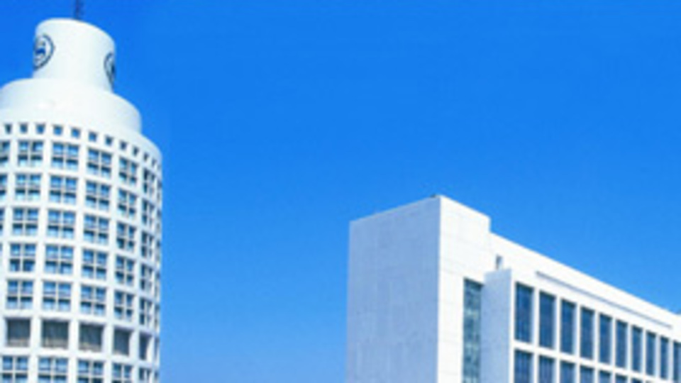 Sheraton Oteli'ne baştan sona bakım lazım