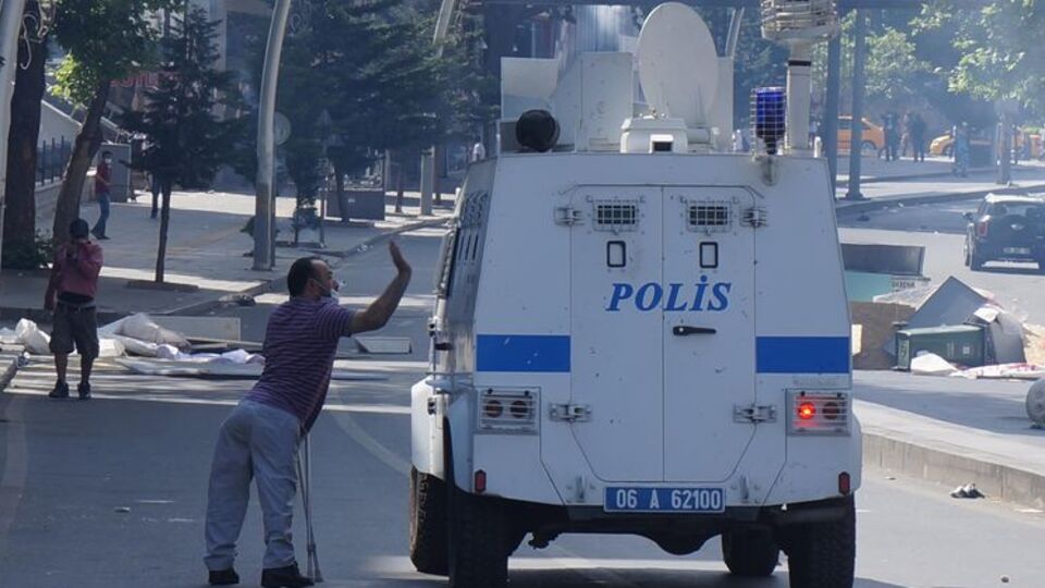 Gösterilerde son durum