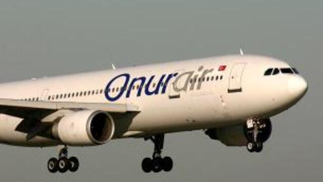 Onur Air Batman'a ilk uçuşunu yaptı