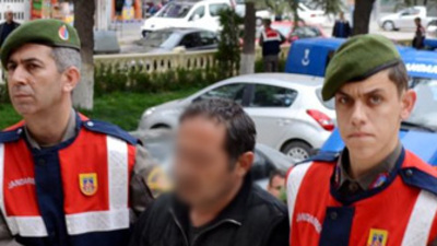 Evini soydu, cezaevine çağırıp helallik istedi