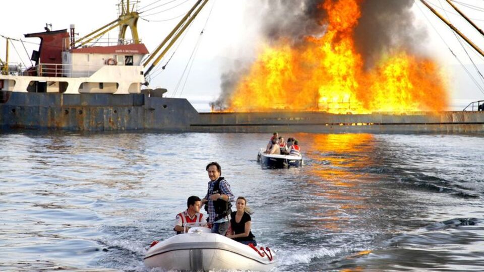 'Arka Sokaklar'da büyük yangın!