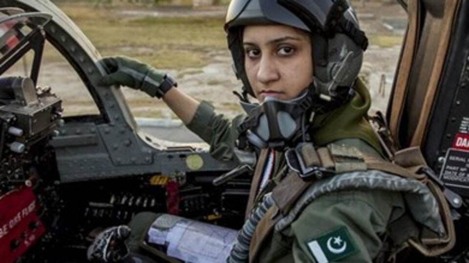 Pakistan'ın tek kadın pilotu