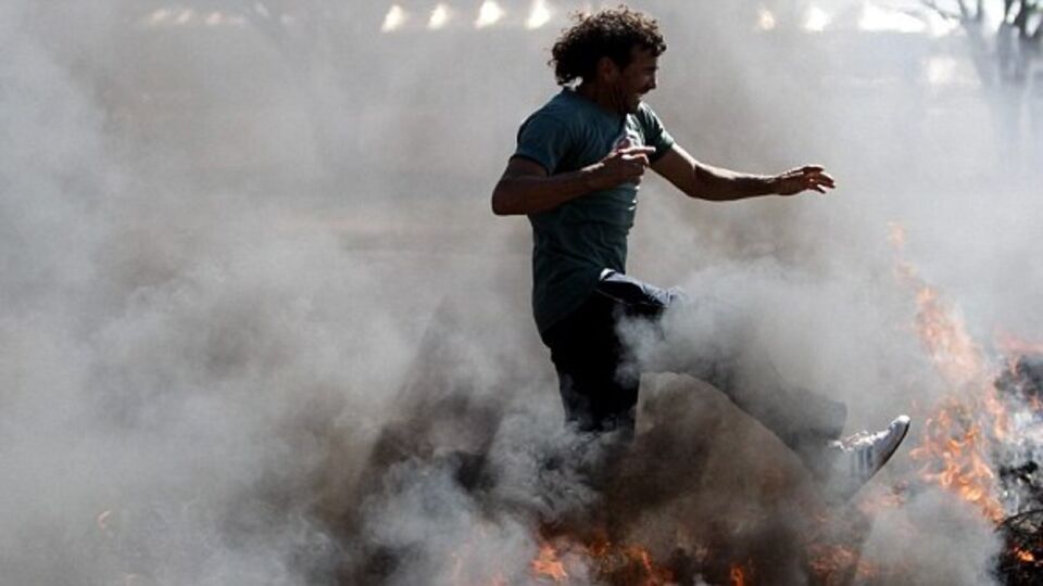 Gaz bombasına gelişine vole