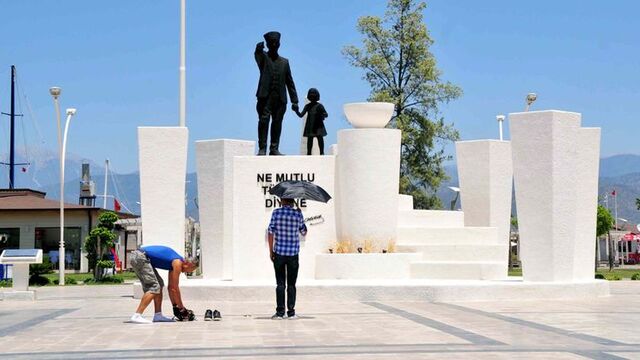 Onlar da 'duruyor'