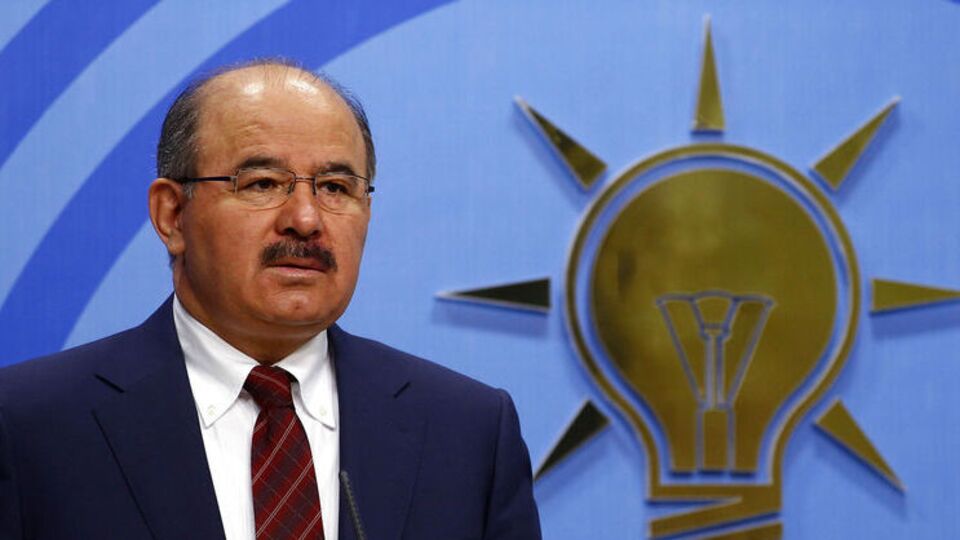 Çelik'ten 'sosyal medya' açıklaması