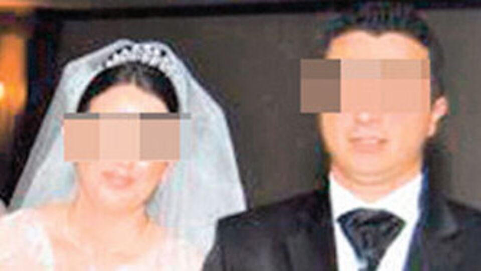 Evliyken sevgilisine düğün yaptı