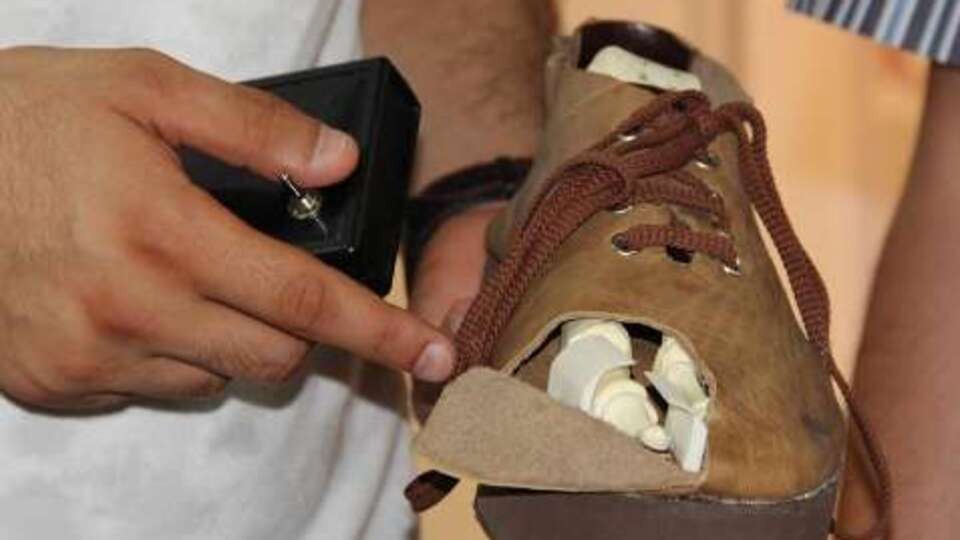 Bu da uzaktan kumandalı ayakkabı