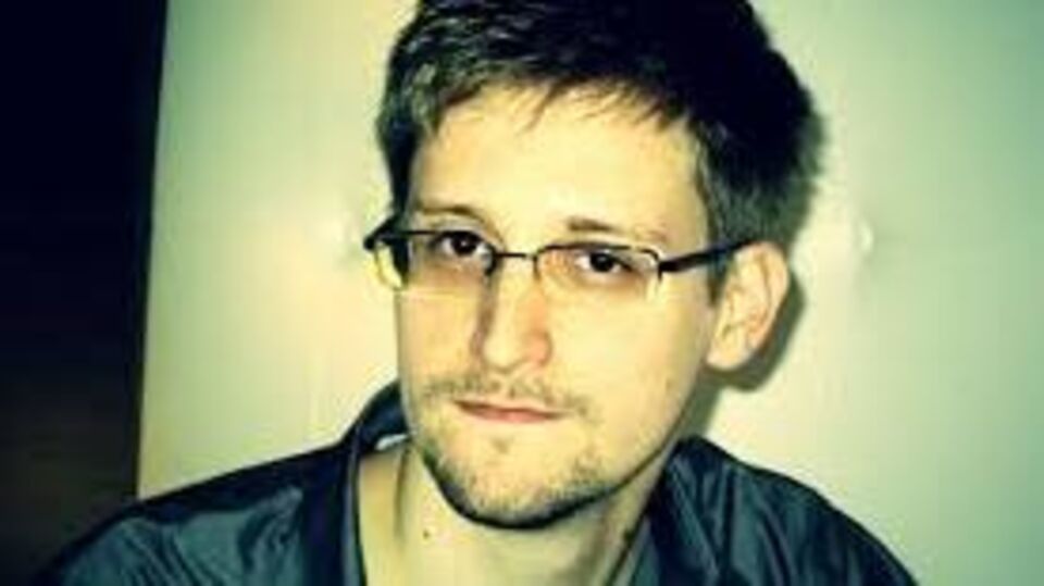 ABD, Snowden'ı casuslukla suçladı