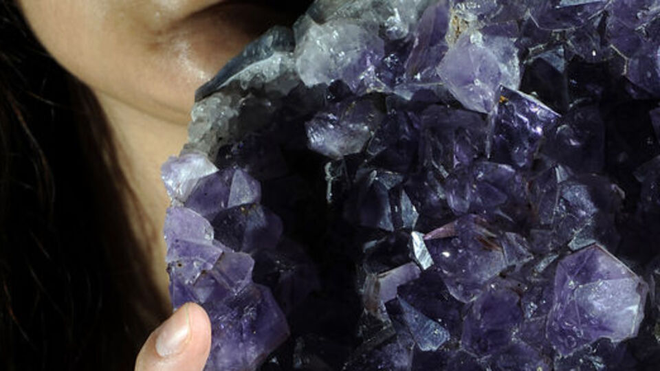 Taşta şifa arayana uzman uyarısı