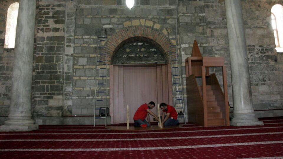 Ayasofya Müzesi'nde namaz hazırlığı