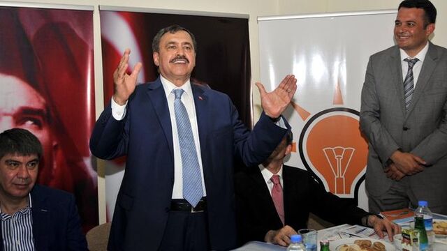 Yeni valiyi böyle tanıttı