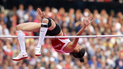 Bir altın da Burcu'dan