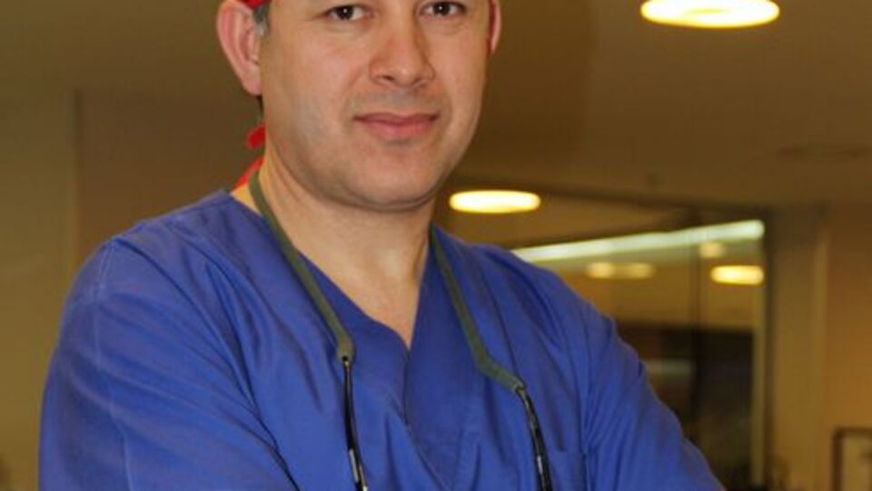 Türk doktorun iki yeni tekniği dünyaya açıldı!