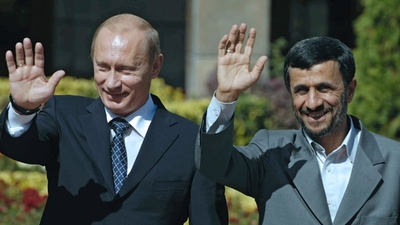 Ahmedinejad Moskova'da Putin'le görüşecek