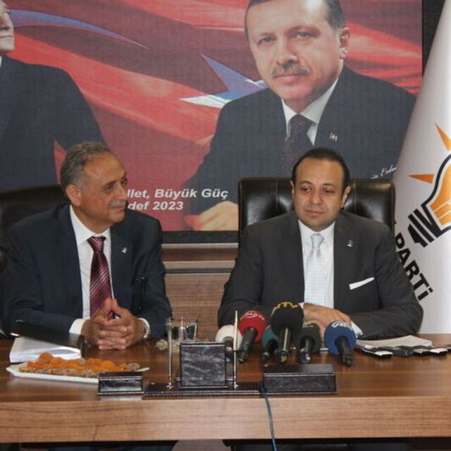 Bağış'tan CHP'ye gönderme