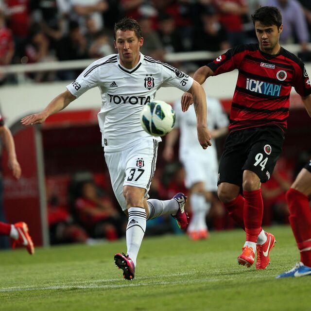 "En az 15 gol"