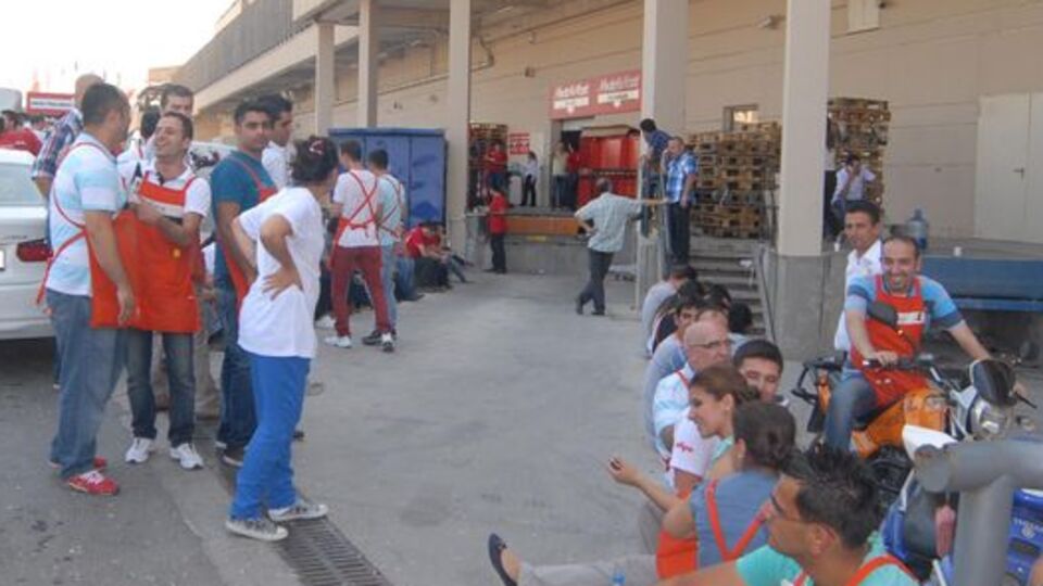 AVM'de yangın paniği