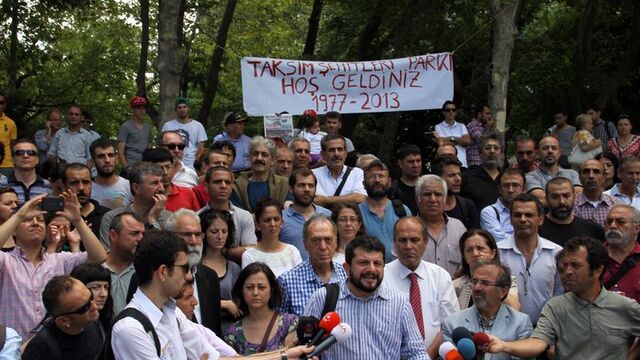 Taksim Dayanışması Gezi Parkı'nda yürüdü!
