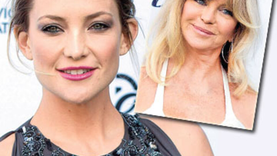 Ana-kız yardım galasında