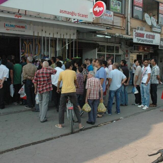 İftar öncesi baltalı kavga