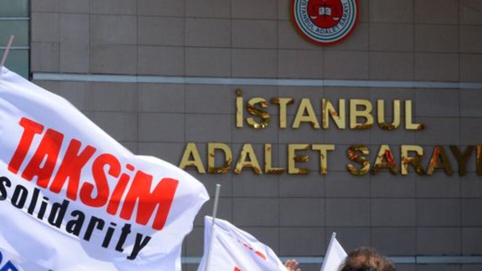Taksim Dayanışması'ndan 'gözaltı' protestosu