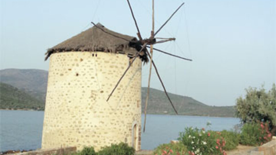 Burnumuzun dibi Midilli