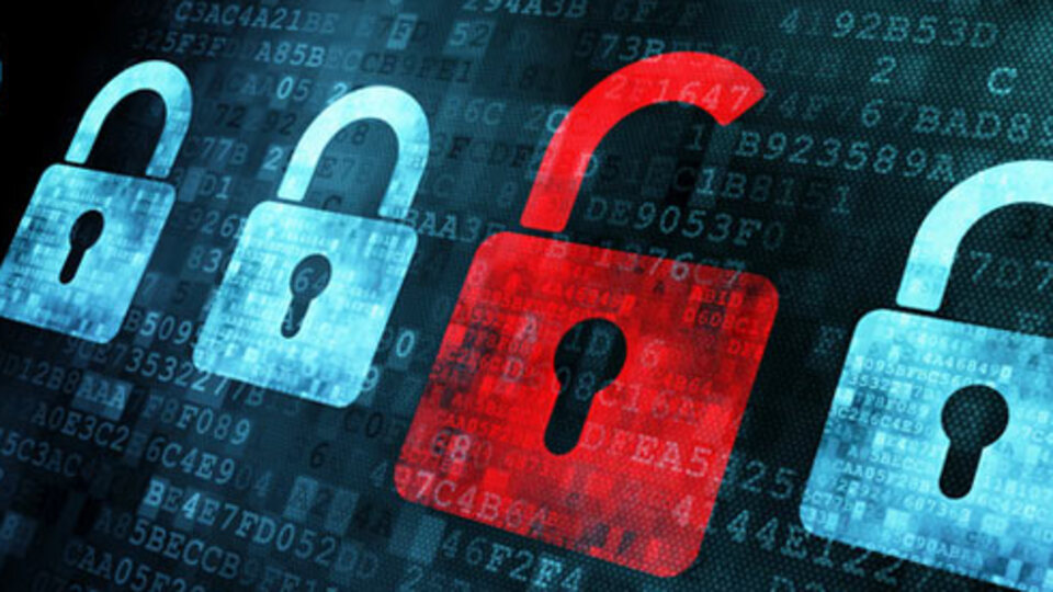 Mısır'a hacker darbesi!