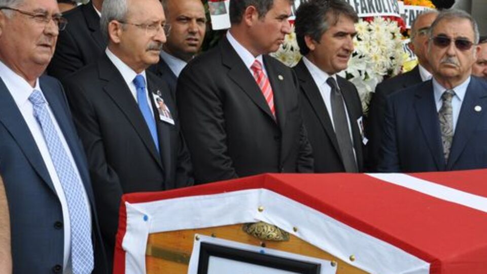 Prof. Dr. Işıklı son yolculuğuna uğurlandı