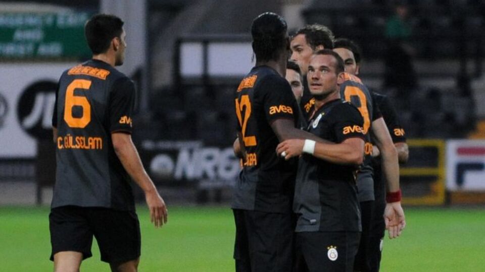 G.Saray'ın rakibi Napoli