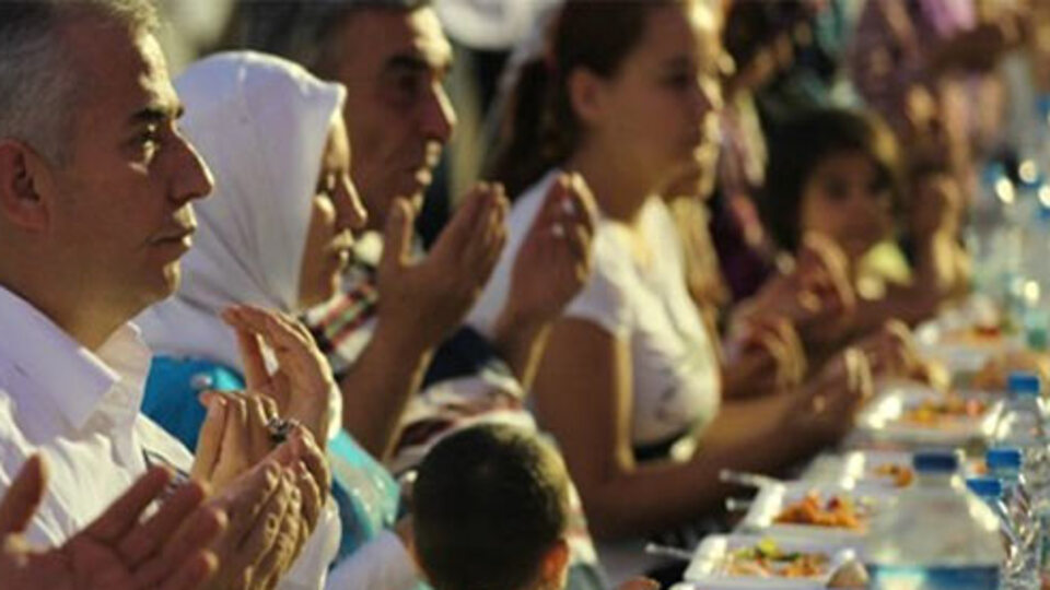 Sahuru erken yapıp fazla mı oruç tutuyoruz?