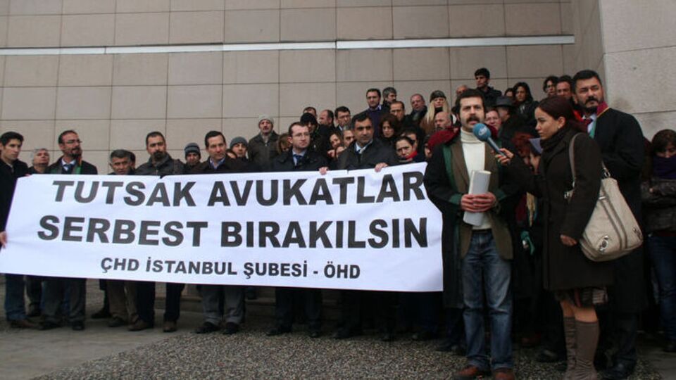 22 avukata dava