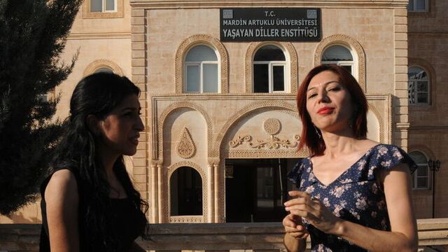 İlk Kürtçe öğretmen adayları atanmayı bekliyor
