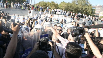 Gezi'de düğüne izin verilmedi