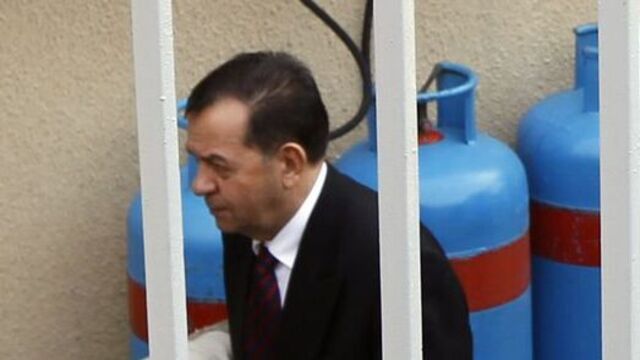 Özden Örnek hastaneye kaldırıldı