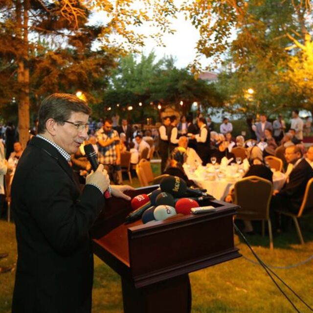 "Şehit ve gazi ailelerinin istekleri bizim için emirdir"