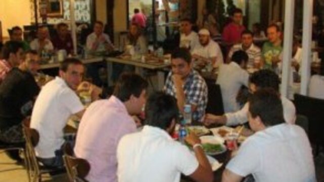 Taraftar grupları iftarda buluşuyor