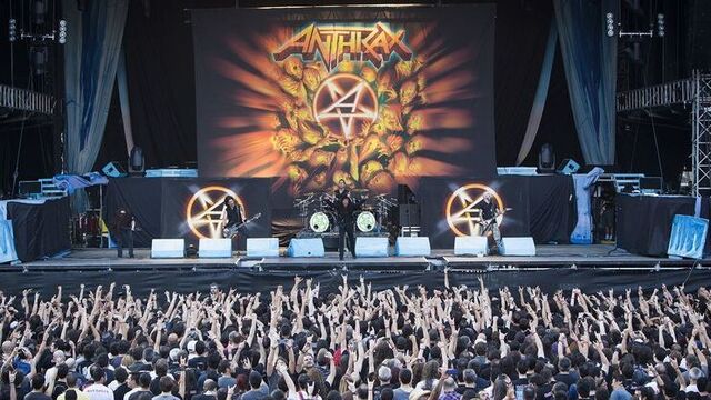 Heavy metal ayini