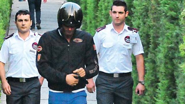 Kıvanç'a yakın koruma