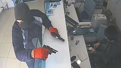 Banka soyduran drama tahliye