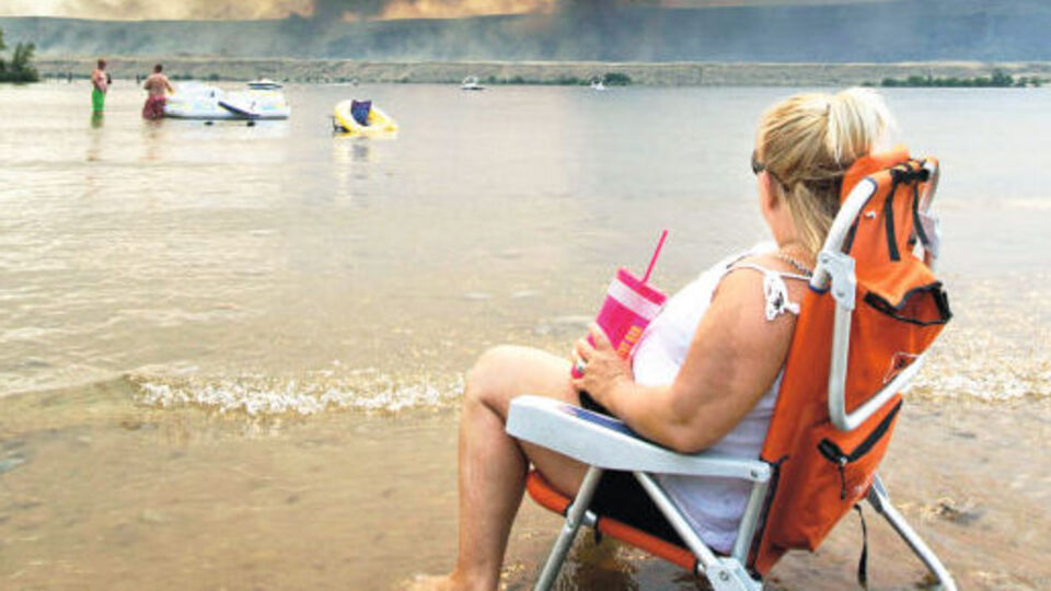 6 bin dönüm yandı istifini bile bozmadı