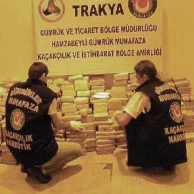 Bulaşık makineleri içinde 717 kilo eroin bulundu