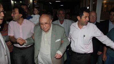 Süleyman Demirel dostlarıyla yemek yedi