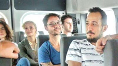 Ünlülerin teşhir edilmeleri doğru mu?