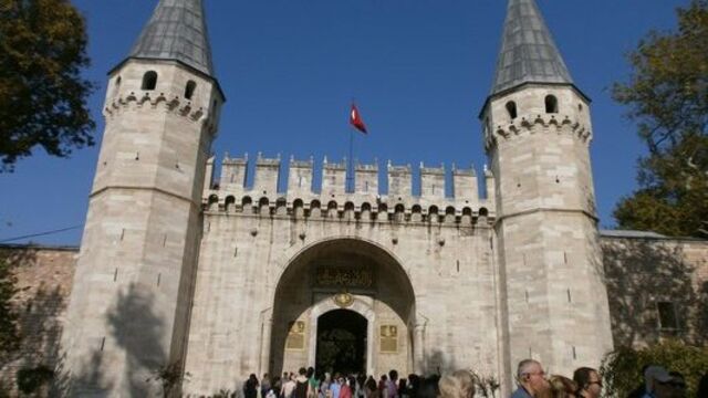 Topkapı, Ayasofya'yı geçti