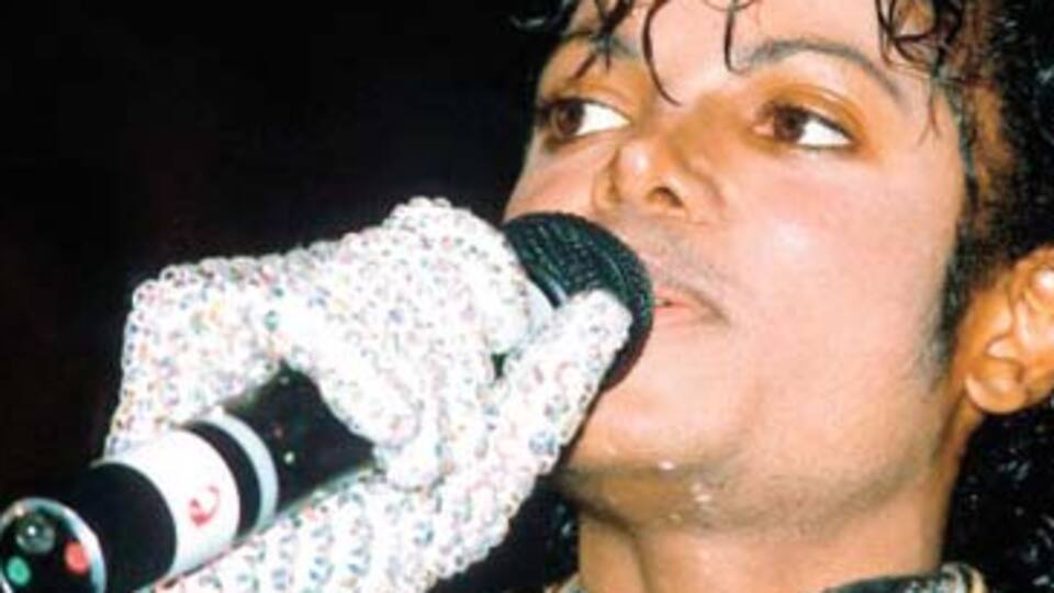 Jackson'ın eldivenini kurtarma harekâtı