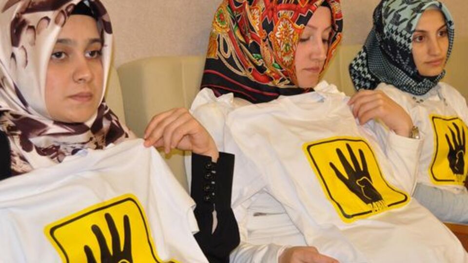 AK Parti Rabia selamı kampanyası başlattı