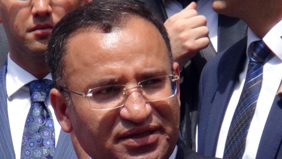 Bekir Bozdağ'dan Hürriyet Gazetesi'ne tepki
